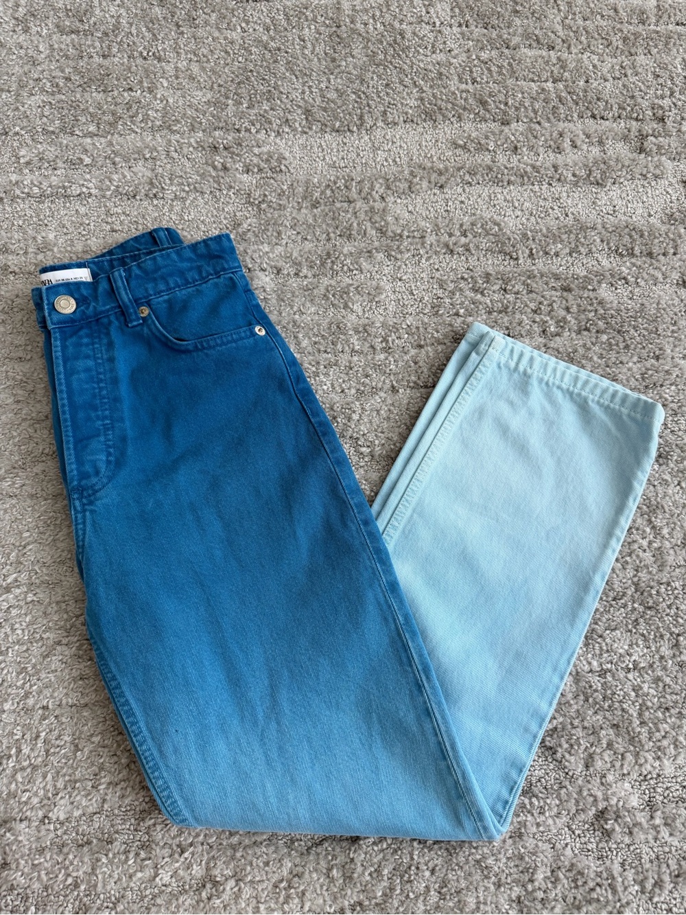 NWOT Zara Size 4 Blue Ombré Straight Leg 100% Cotton Denim Jeans